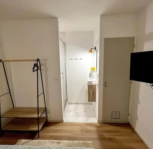 Le Lego, 3 Chambres, 8 Personnes Et Parking, Centre דירה *